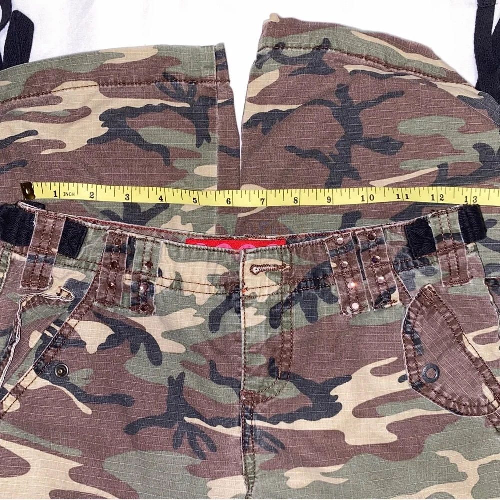 GLO jeans Women's Camo Cargo Capris - Green/Brown/Black - Picture 8 of 14